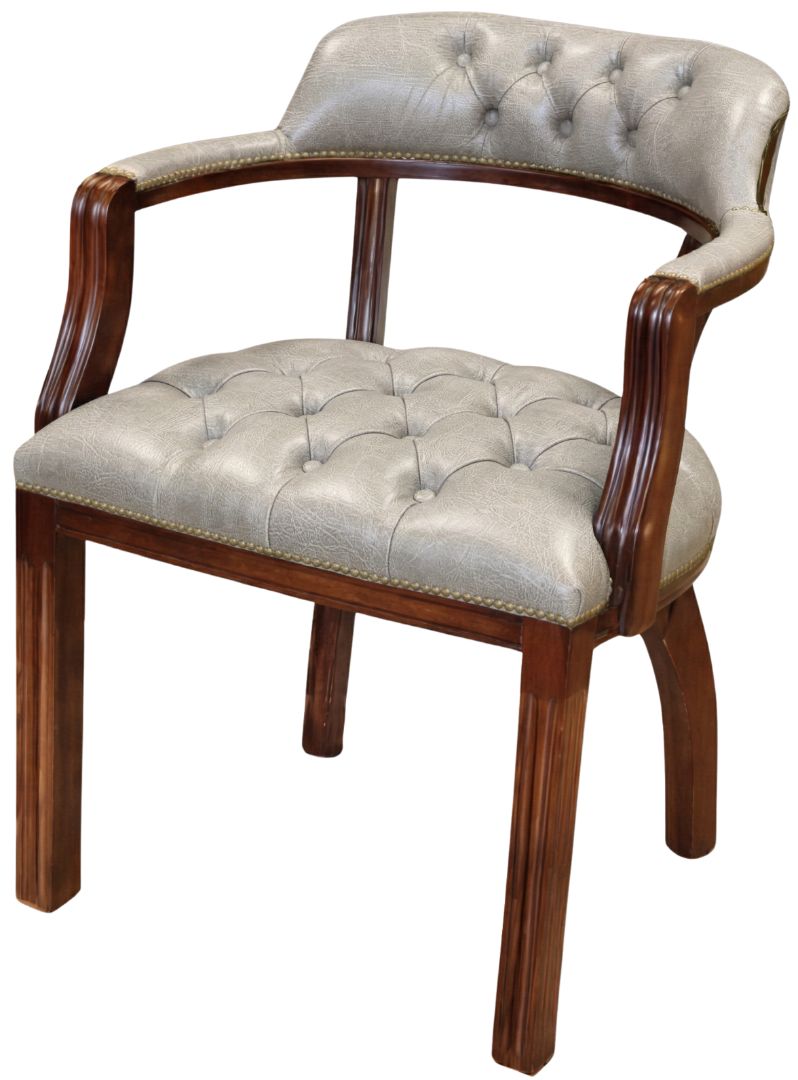 The Court Chair Stand